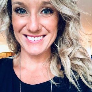 Meet your Posher, Lacey